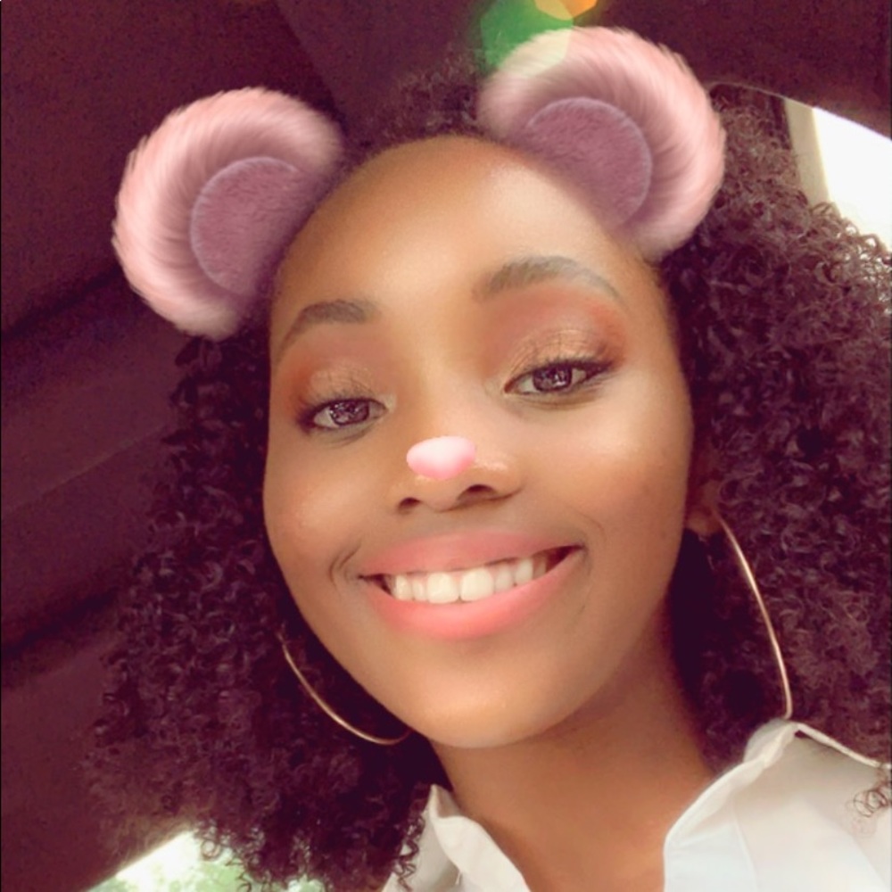 Meet your Posher, Arianna